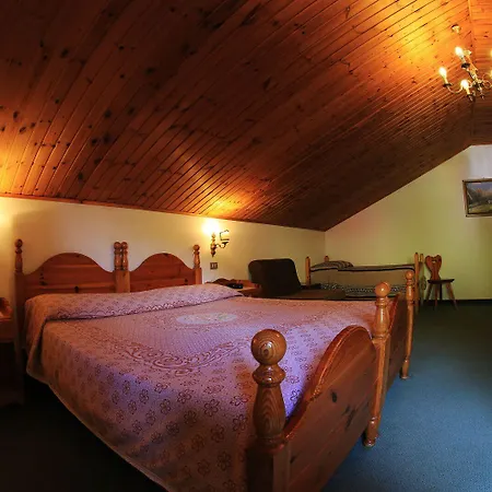 Hotel Cristina-3